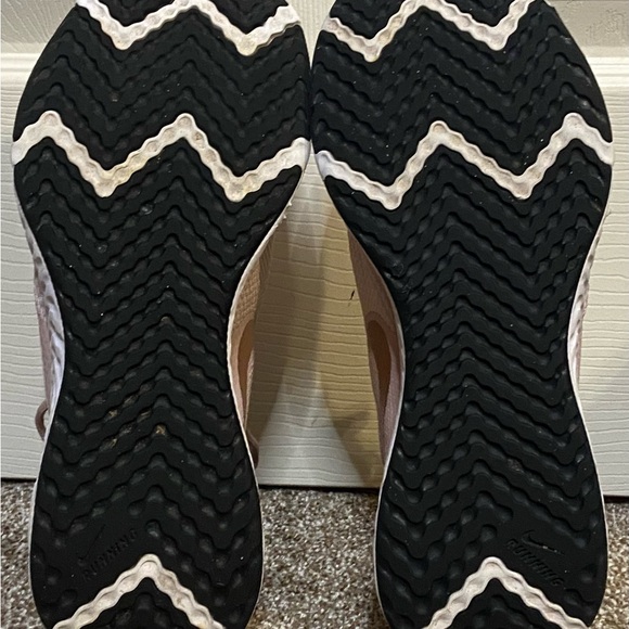 NIKE Revolution Running Sneakers Ladies Sz 10 Pink 2020 Very Good Condition - Picture 6 of 6